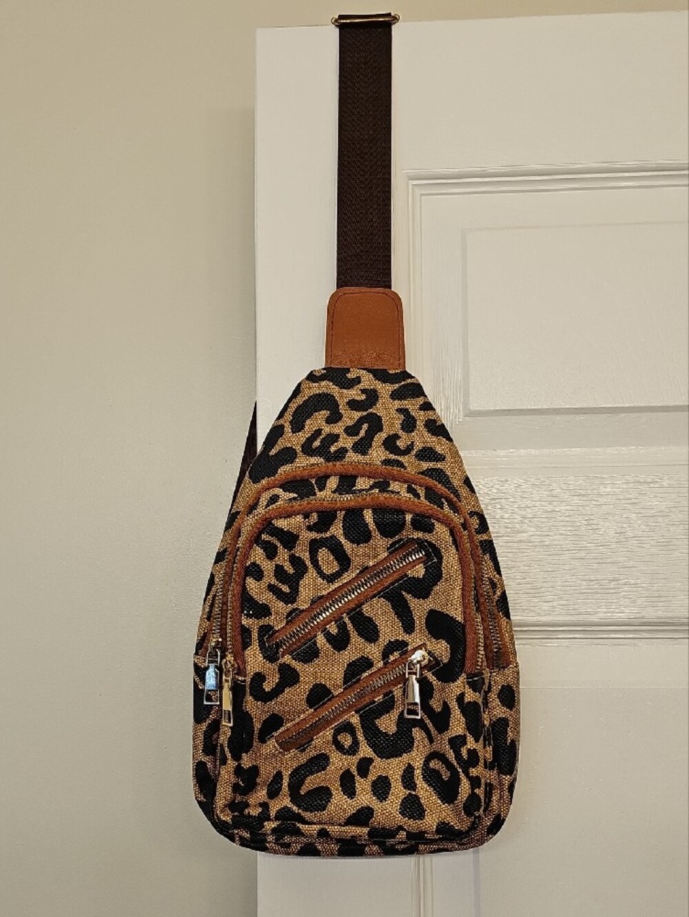 Leopard Print Sling Backpack - Brown/Black